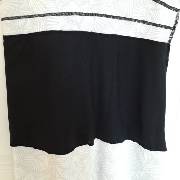 NWT Title Nine Dream Dress Updated V-Neck Pockets in Sparkler Black Size M - Picture 13 of 16
